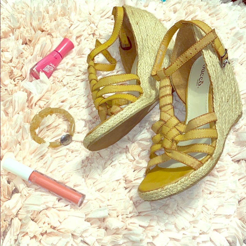 Tan espadrilles